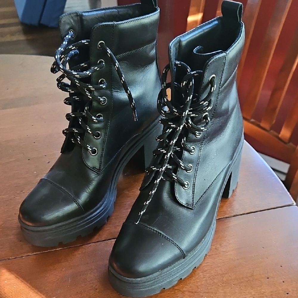 M. Gemi Black Lace-Up Boots 38.5